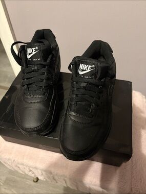 Nike Air Max Black Leather Men's Sneakers